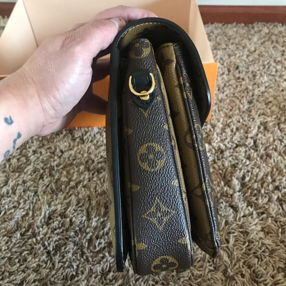 Gorgeous Louis Vuitton Reverse pochette Métis - Picture 5 of 9